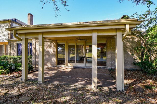 2930 Country Club Blvd Boulevard, Sugar Land, TX 77478