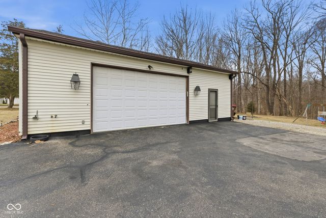 52 Victory Hill Drive, Coatesville, IN 46121