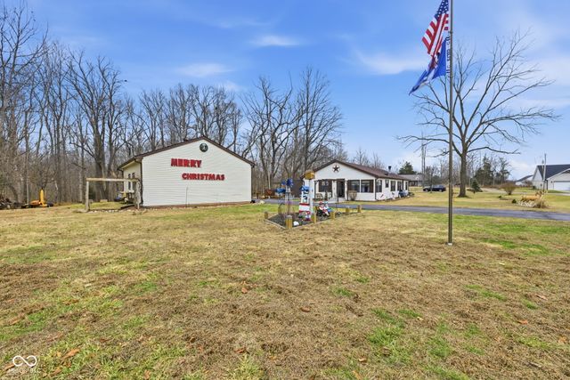 52 Victory Hill Drive, Coatesville, IN 46121