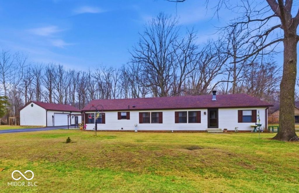 52 Victory Hill Drive, Coatesville, IN 46121