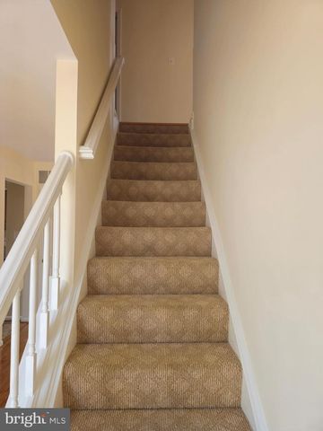 4508 SHOAL CREEK CT, Alexandria, VA 22312