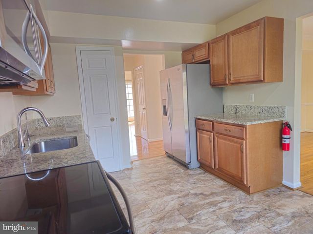 4508 SHOAL CREEK CT, Alexandria, VA 22312