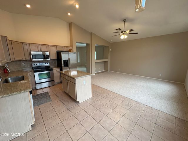 3938 W Buckskin Trail, Phoenix, AZ 85083
