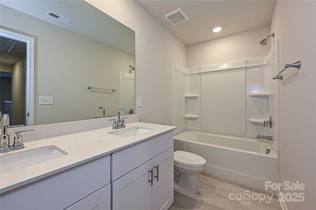 1563 Harper Landing Boulevard, Stanley, NC 28164