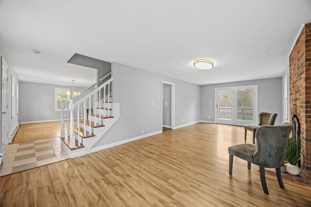 128 Quaker Meeting House Rd, Sandwich, MA 02537