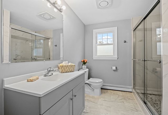 128 Quaker Meeting House Rd, Sandwich, MA 02537