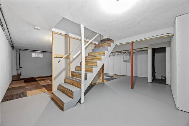 128 Quaker Meeting House Rd, Sandwich, MA 02537