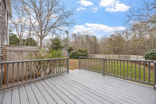 128 Quaker Meeting House Rd, Sandwich, MA 02537