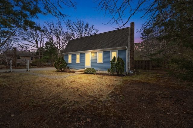 128 Quaker Meeting House Rd, Sandwich, MA 02537