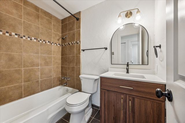 5700 Garden Oaks DR, Austin, TX 78745