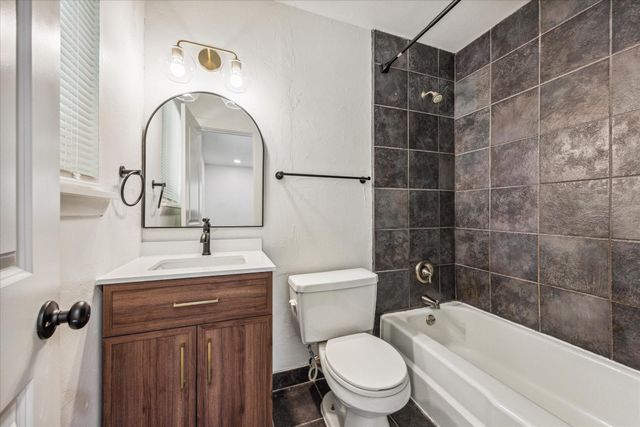 5700 Garden Oaks DR, Austin, TX 78745