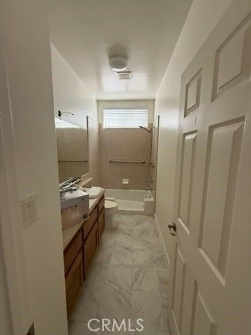 207 Riesling Vines Street, Bakersfield, CA 93314