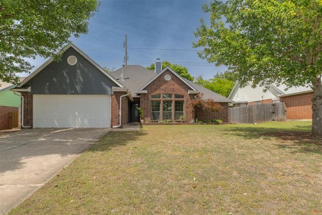 19 N Rockypoint Drive, Edmond, OK 73003