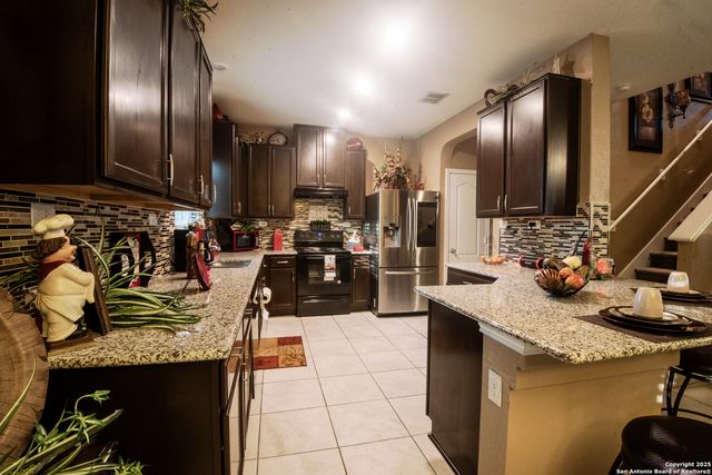 9643 Pleasanton Bluff, San Antonio, TX 78221