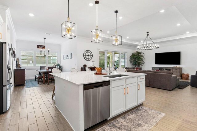 962 Castaway Court, Loxahatchee, FL 33470