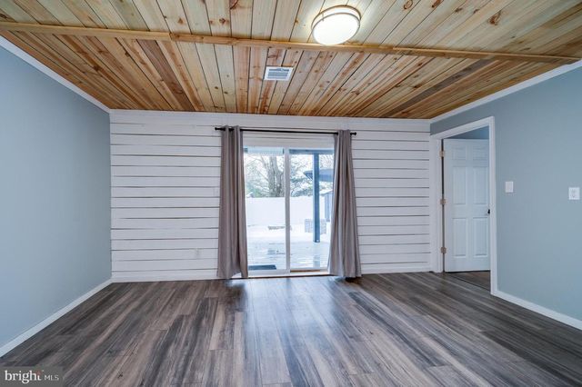 6685 JEFFERSON CT, New Tripoli, PA 18066