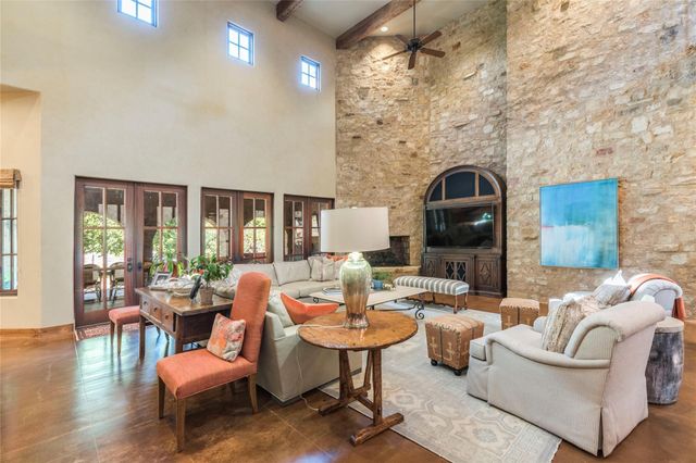 131 Plaza Escondido, Horseshoe Bay, TX 78657