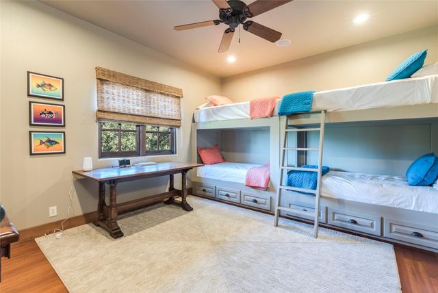 131 Plaza Escondido, Horseshoe Bay, TX 78657