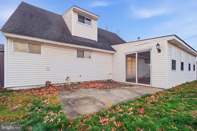 58 JOLLY LN, Levittown, PA 19055