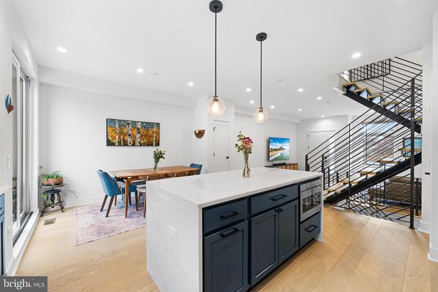 2512 E CUMBERLAND ST, Philadelphia, PA 19125