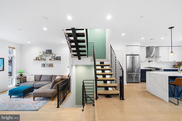 2512 E CUMBERLAND ST, Philadelphia, PA 19125