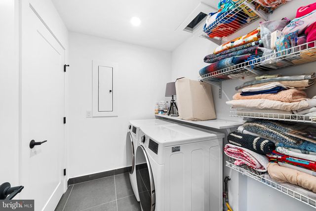 2512 E CUMBERLAND ST, Philadelphia, PA 19125