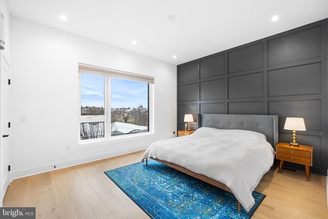 2512 E CUMBERLAND ST, Philadelphia, PA 19125