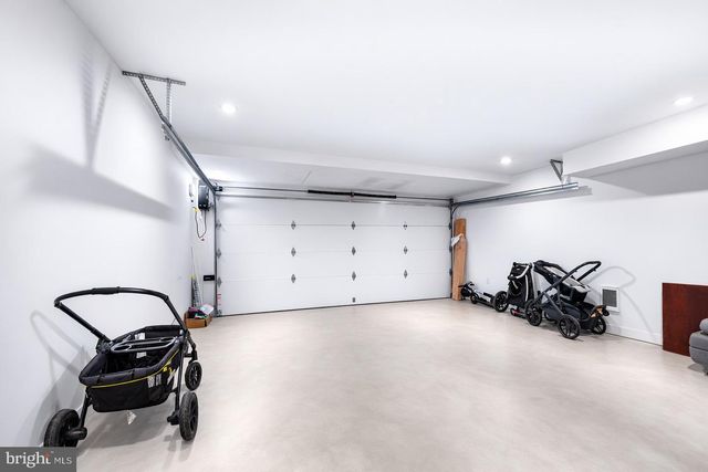 2512 E CUMBERLAND ST, Philadelphia, PA 19125