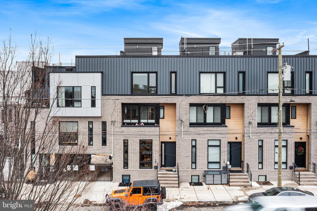 2512 E CUMBERLAND ST, Philadelphia, PA 19125