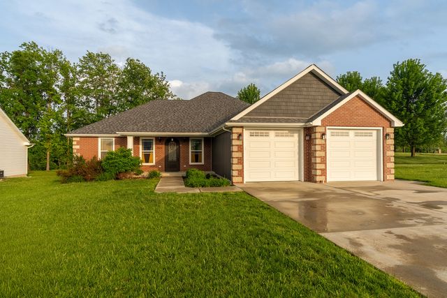 1503 Champions Drive, Marion, IL 62959