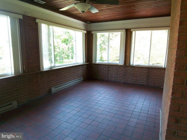 9033 LEE HIGHWAY, Fairfax, VA 22031