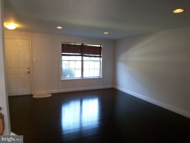9033 LEE HIGHWAY, Fairfax, VA 22031