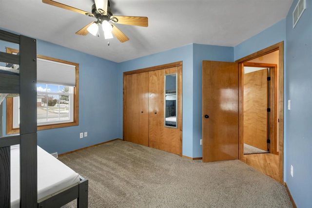 1225 DREWS DRIVE, De Pere, WI 54115