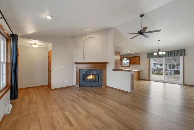 1225 DREWS DRIVE, De Pere, WI 54115