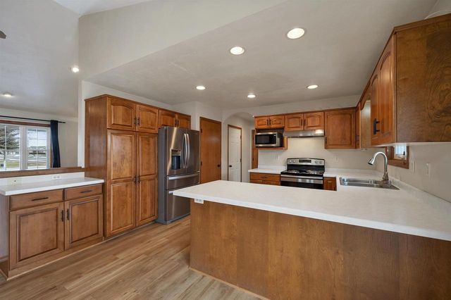 1225 DREWS DRIVE, De Pere, WI 54115