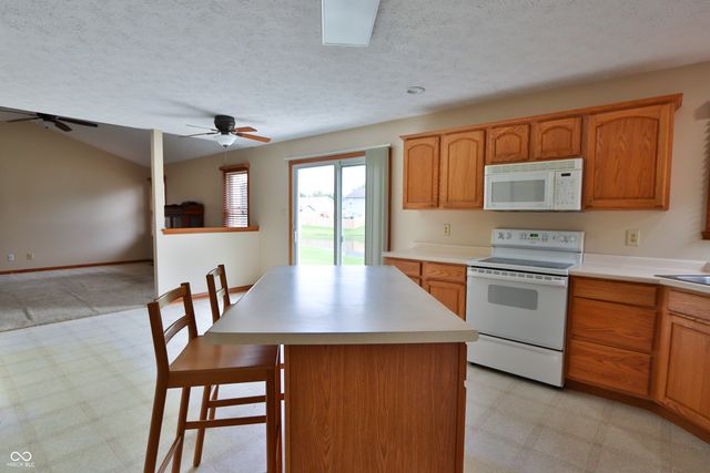 12875 John Charles N, Camby, IN 46113