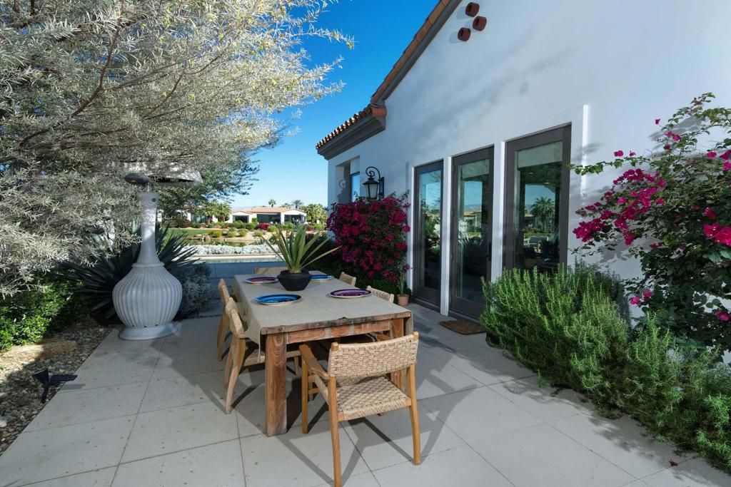 Image 11 of property listing at 76372 Via Saturnia, Indian Wells, CA 92210