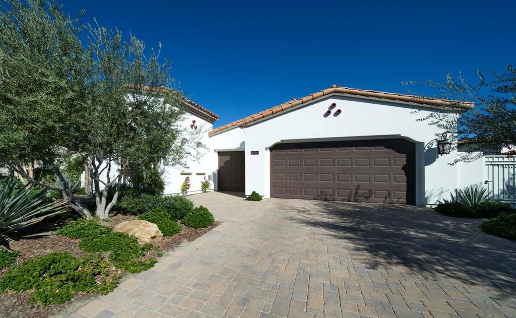 Image 5 of property listing at 76372 Via Saturnia, Indian Wells, CA 92210