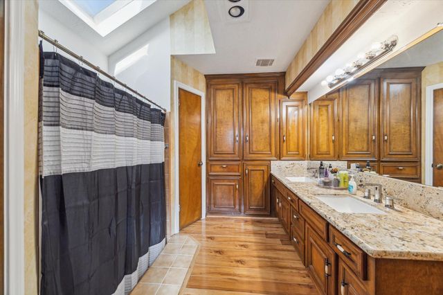 12826 Old Pine Lane, Houston, TX 77015