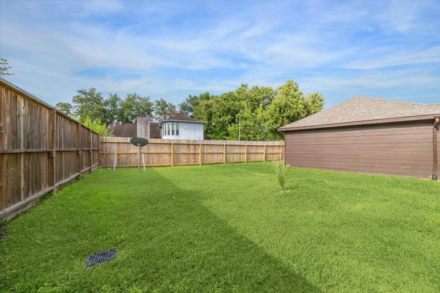 12826 Old Pine Lane, Houston, TX 77015