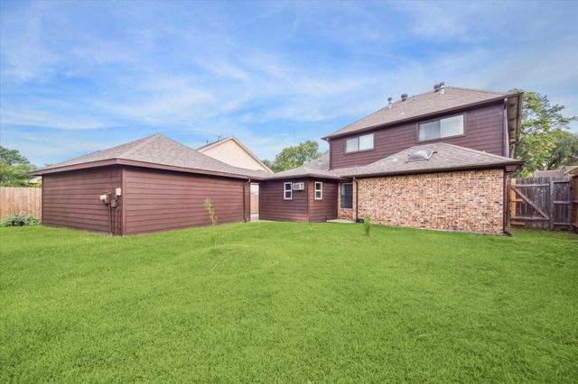 12826 Old Pine Lane, Houston, TX 77015