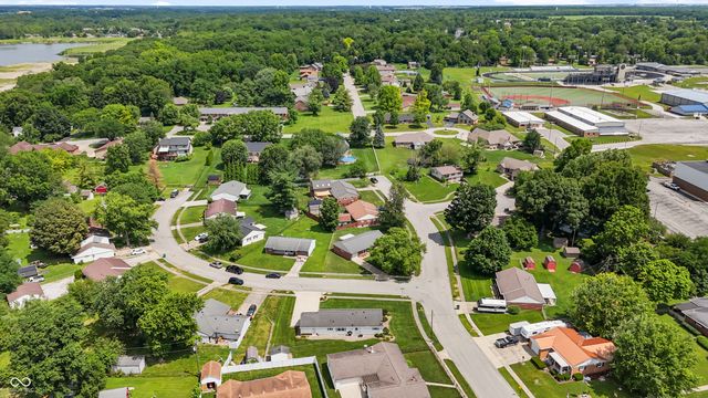 10 Terrace Trail, Mooresville, IN 46158