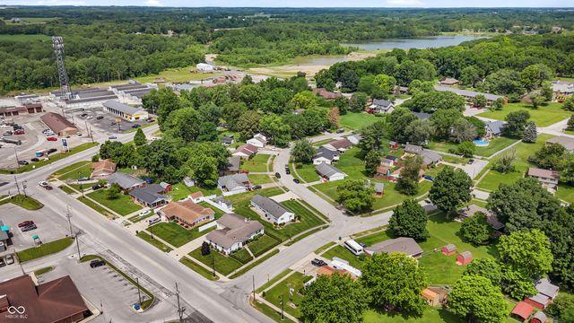 10 Terrace Trail, Mooresville, IN 46158