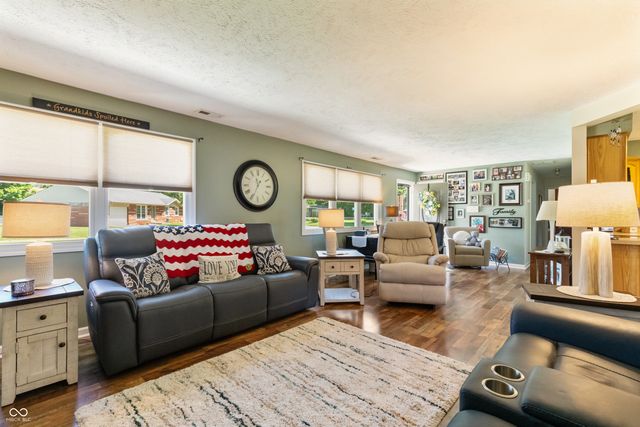 10 Terrace Trail, Mooresville, IN 46158