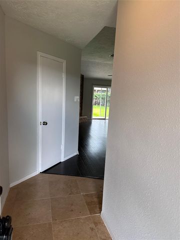 19530 Gladewater Drive, Tomball, TX 77375