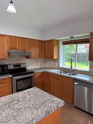 19530 Gladewater Drive, Tomball, TX 77375
