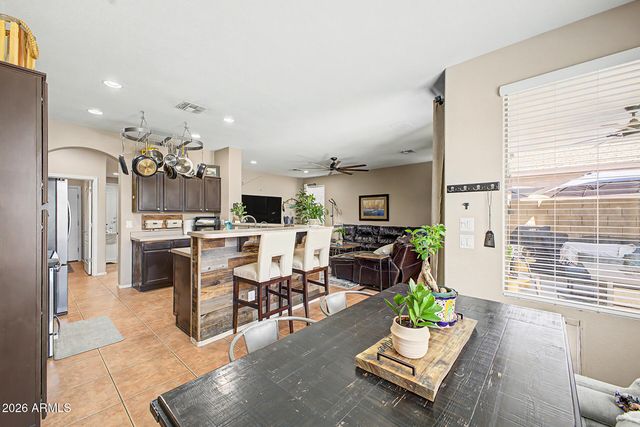 9185 W IRMA Lane, Peoria, AZ 85382