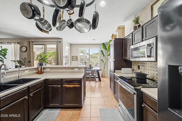 9185 W IRMA Lane, Peoria, AZ 85382