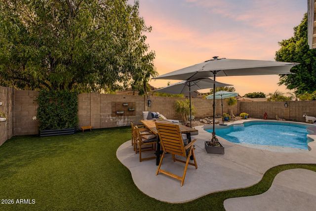 9185 W IRMA Lane, Peoria, AZ 85382