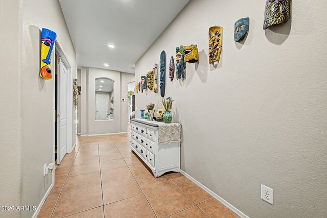 9185 W IRMA Lane, Peoria, AZ 85382